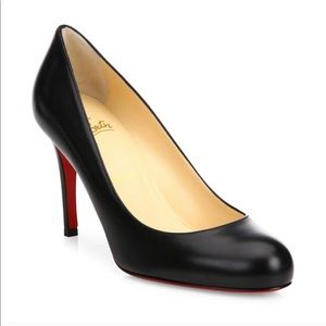 ✨Christain Louboutin Simple Heel✨